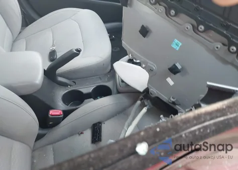 2019 Hyundai Elantra Se z USA, uszkodzony, nr VIN KMHD74LF7KU780557